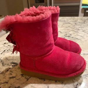 Toddler UGG boots size 9 hot pink!